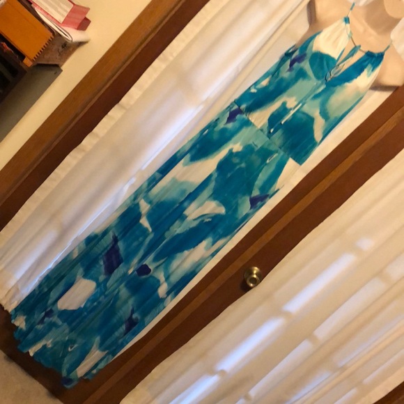 Parker Dress - Picture 2 of 6